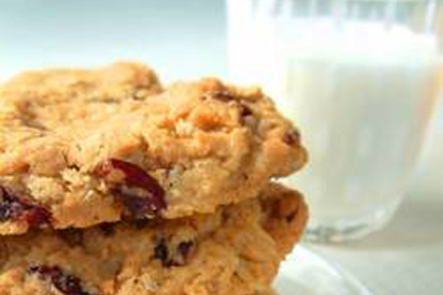 Chunky Oatmeal Cookies