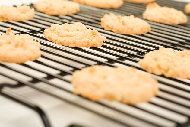 Coconut Meringue Cookies