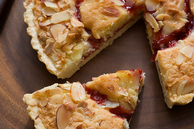 Streusel Topped Cranberry Pear Tart