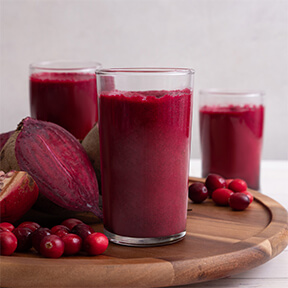 Beet and Berry Juice Cleanse