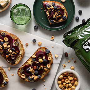 Gorgonzola Dolce Beet Toasts Gorgonzola Dolce Beet Toasts